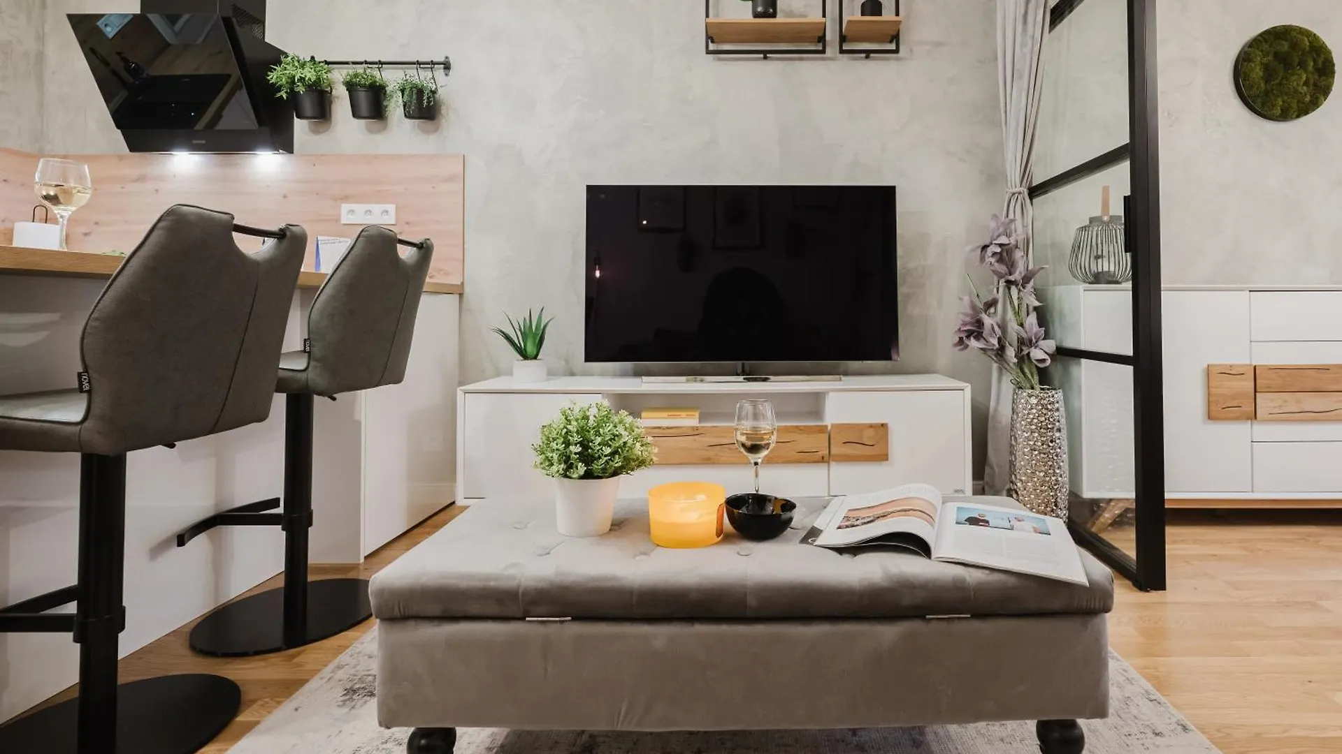 Prague Days - 1Bdr Apt - Work Space - Easy City Access Apartamento
